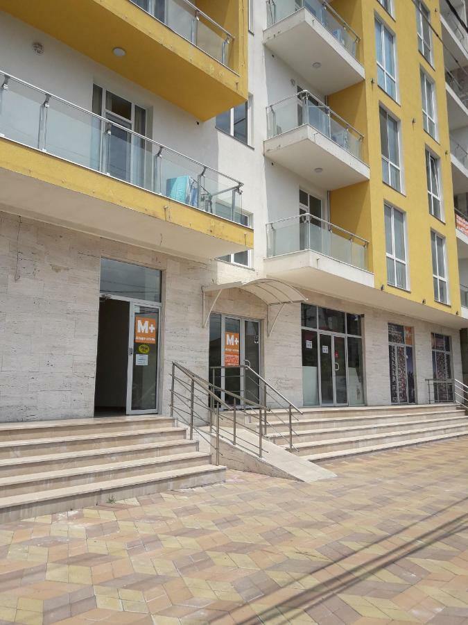 Бежевые Апартаменты Batumi Exterior photo